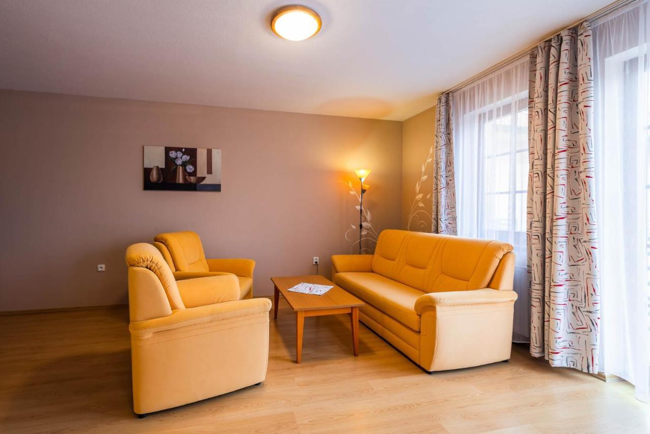 Apartman Eliska Тршебонь Екстер'єр фото
