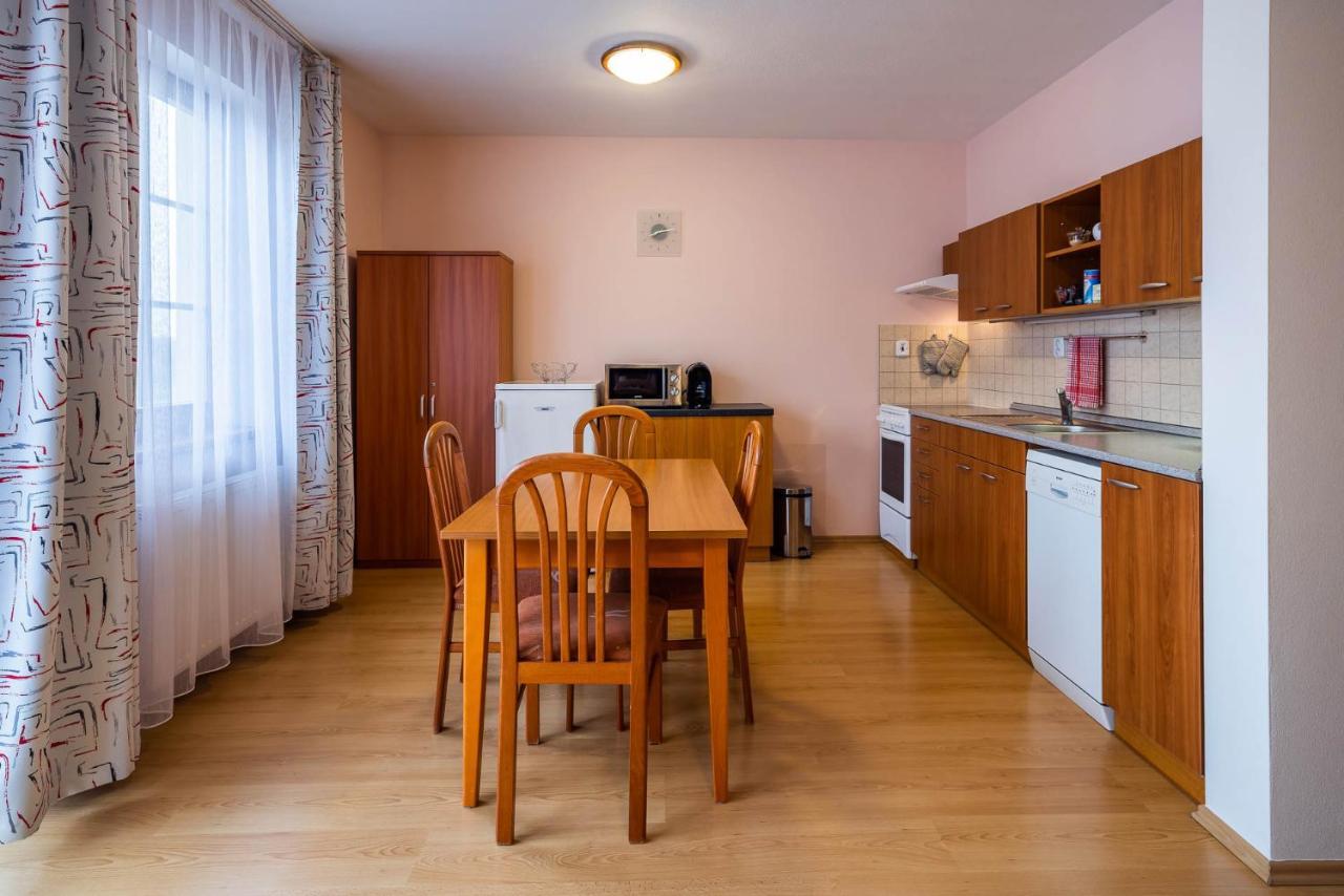 Apartman Eliska Тршебонь Екстер'єр фото